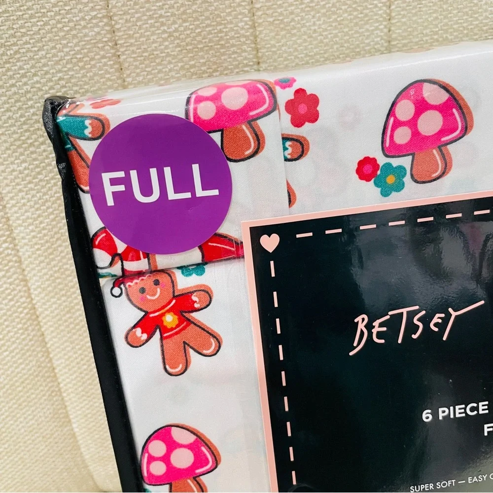 Betsey Johnson Full 6 Piece Sheet Set Gingerbread Mushroom Holiday Christmas NEW